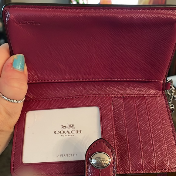Coach Wristlet/wallet - Picture 5 of 5